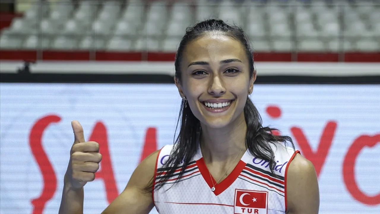 Milli Takım maçında neden yok, Filenin Sultanları kadrosundan ayrıldı mı? Simge Aközden Filenin Sultanları açıklaması!
