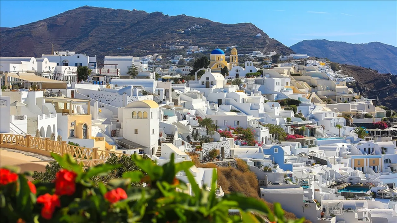 Yunan savunmasına Türk turist desteği! Adalarda su akmıyor Türk lirası akıyor