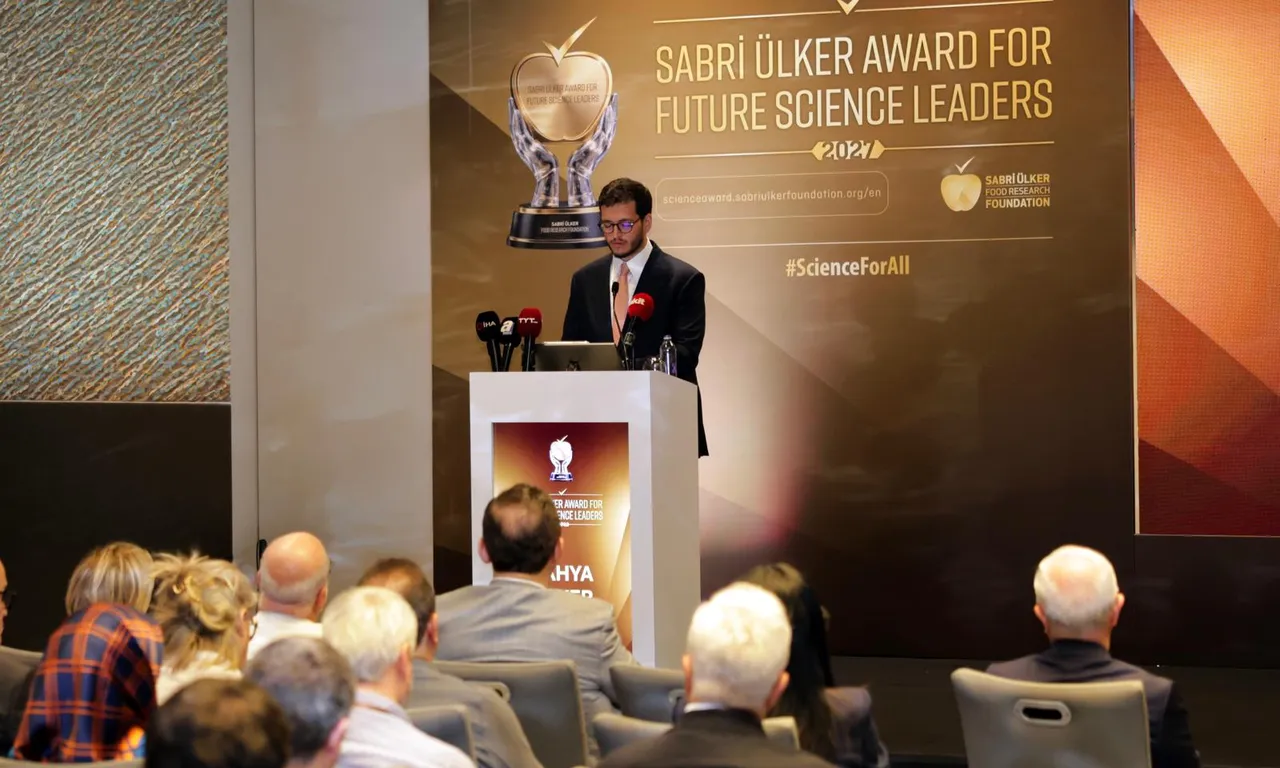 ALS'ye Türk umudu: Doç. Dr. Nur Fırat Karalar hem teşhis hem de tedavide etkili bir mekanizma buldu