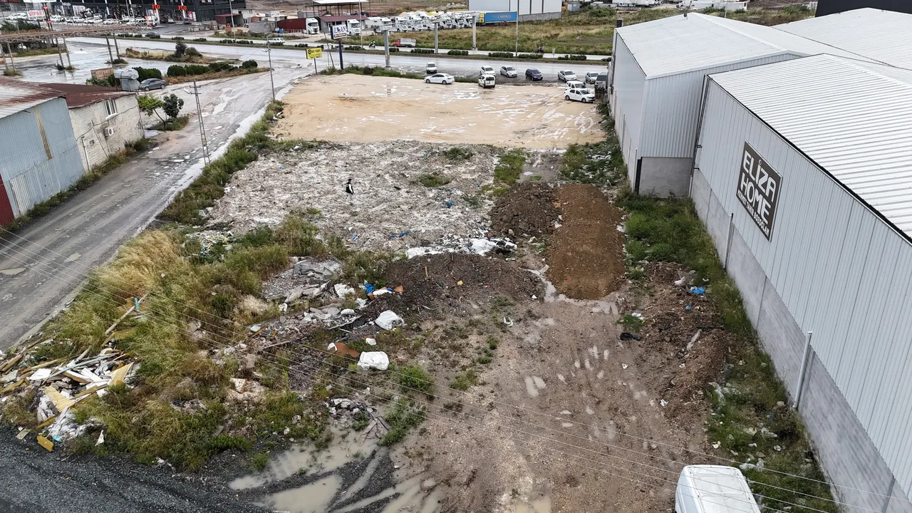 Arazisinde olanları kayda aldı, gördükleri karşısında şoke oldu! Savunmaları daha komik