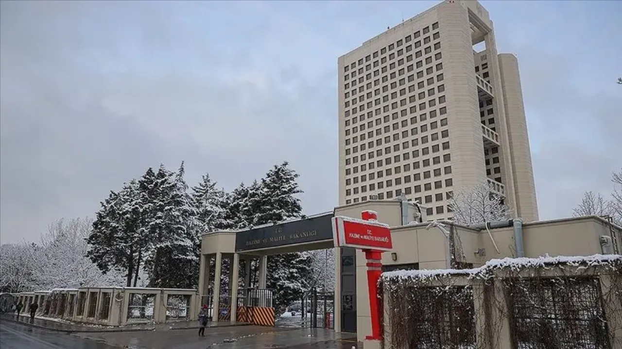 GİB'den küresel asgari kurumlar vergisi beyannamelerine süre uzatımı