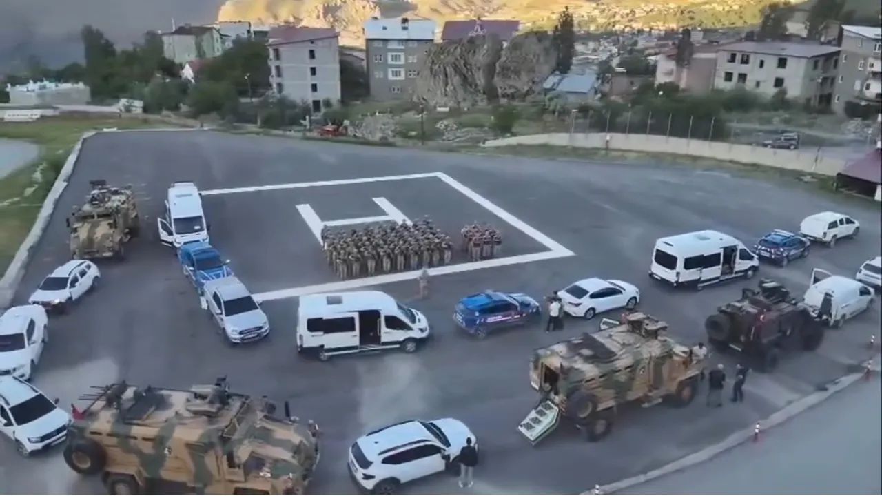 Hakkari'de büyük operasyon! Yarım ton uyuşturucu ele geçirildi