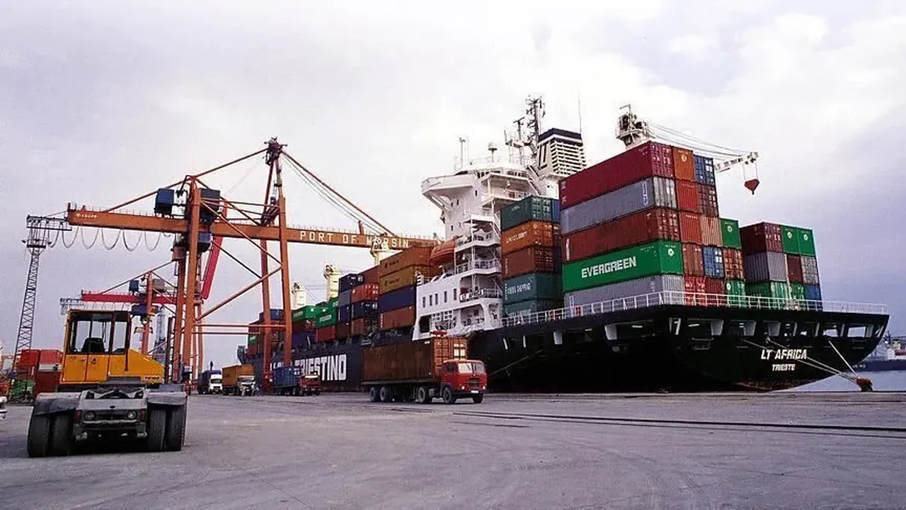 TÜİK açıkladı! Dış ticaret açığı 5 milyar 610 milyon dolara düştü