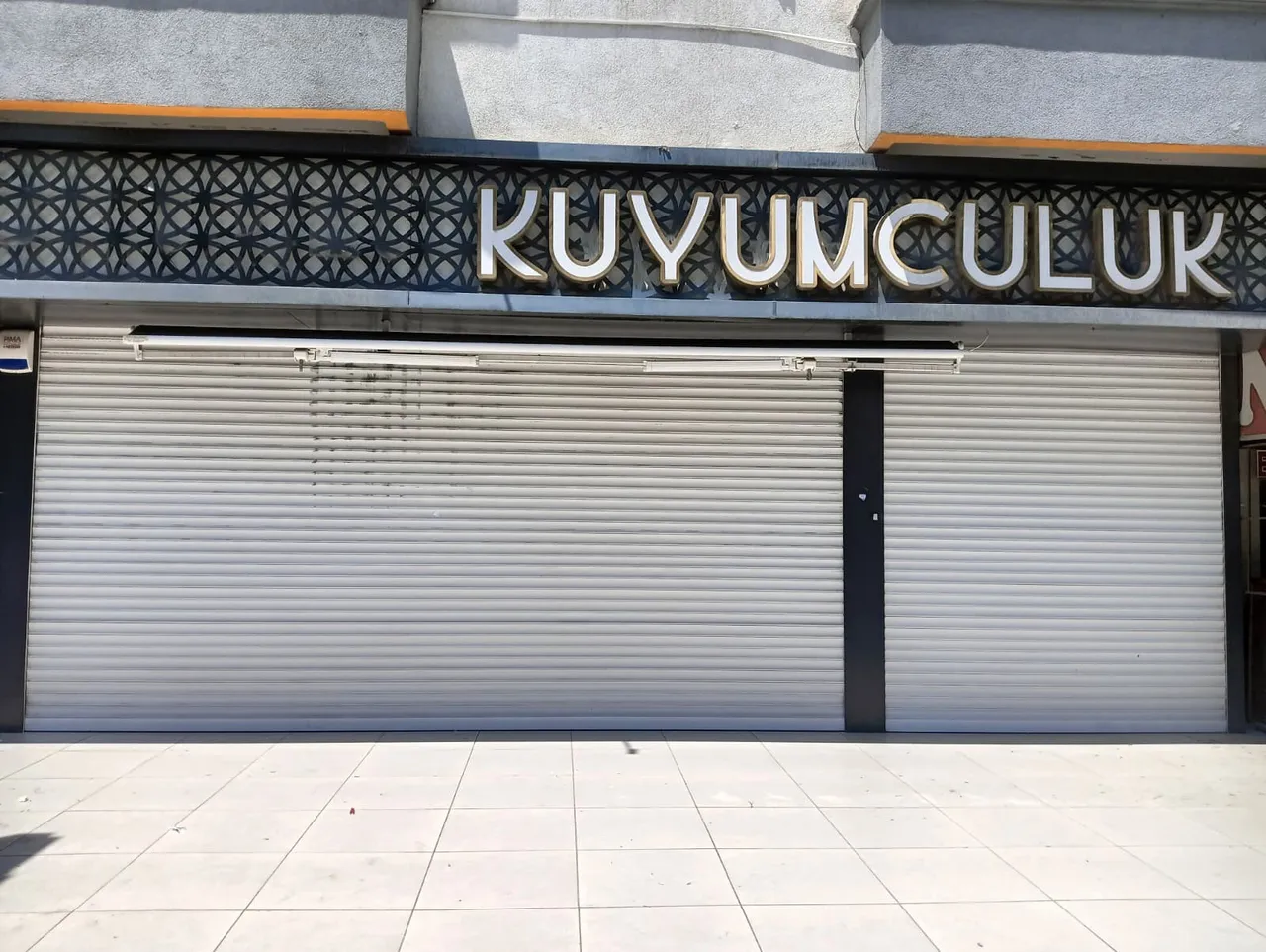 50 milyonluk altını alıp sırra kadem bastı! Arkasında bir de not bıraktı