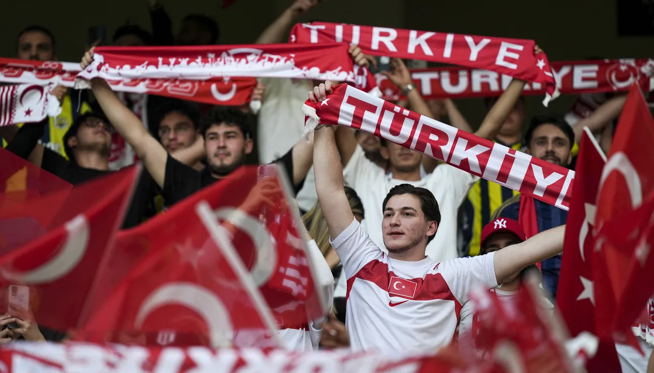 Almanya'daki milyonlarca Türk'e Dünya Kupası şoku! Türkiye maçları ücretsiz yayınlanmayacak