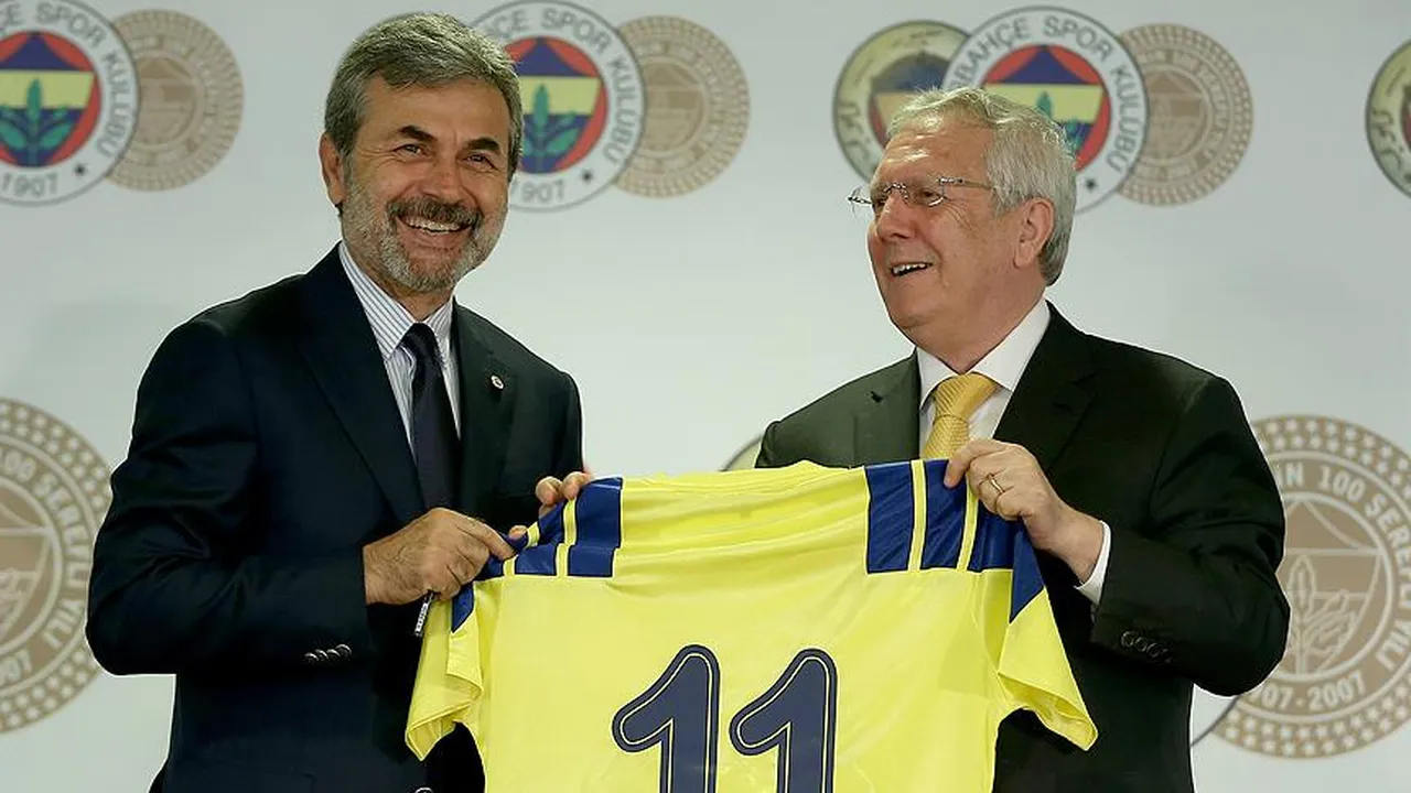 Aykut Kocaman, Fenerbahçe'de uzun yıllar forma giydi ve teknik direktörlük görevinde bulundu.