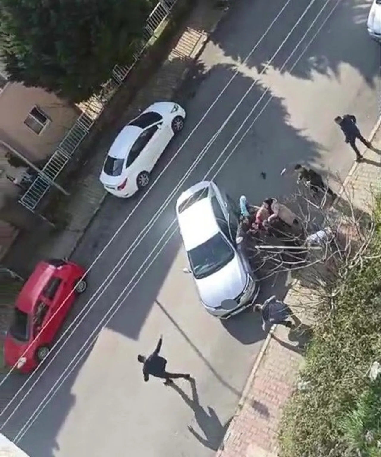 "O benim çocuklarımın babası" diyerek linçten korumuştu! Eski karısını bıçaklayan şüpheli serbest