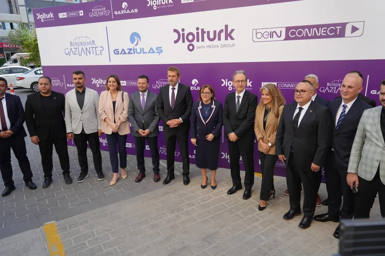 Türkiye'de ilk!... Bu şehirde Süper Lig maçları, toplu ulaşımda yayınlanacak