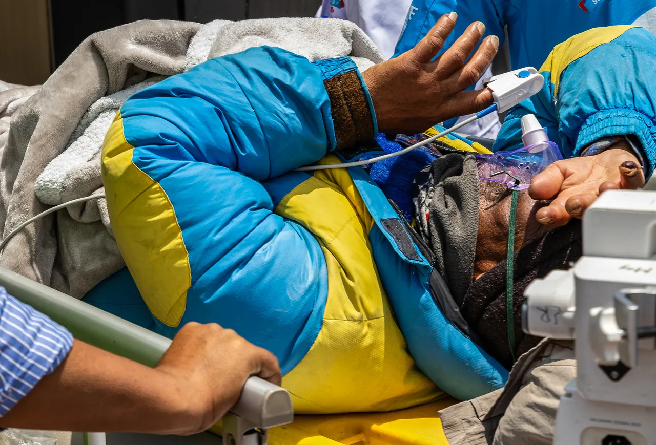 Aç, susuz altı gün! Nepalli kayıp dağcıdan iyi haber! Everest’ten sürünerek inmiş