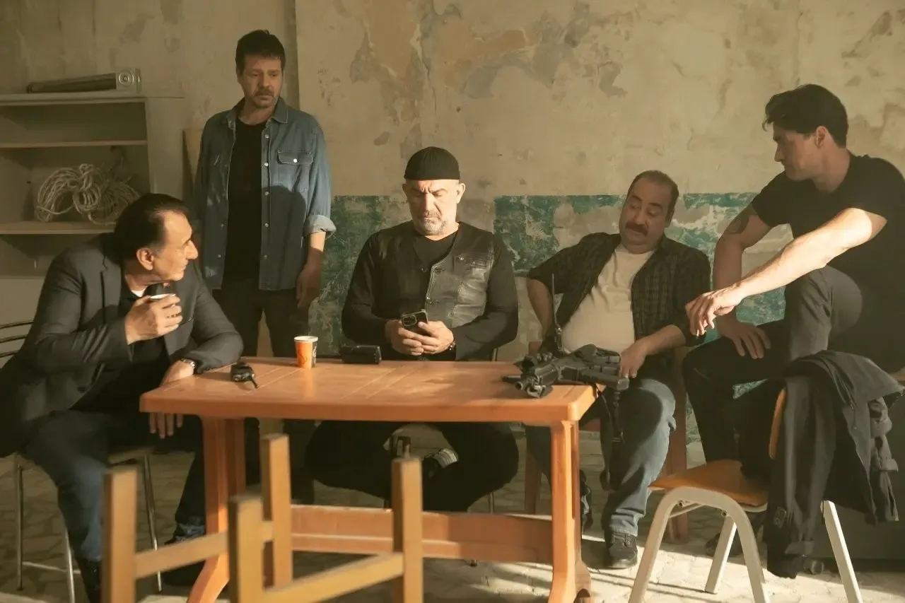 Arka Sokaklar final mi, sezon finali mi? Arka Sokaklar dizisi bitiyor mu?