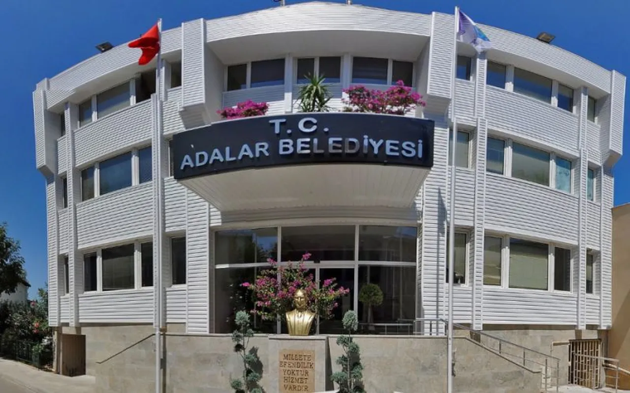 İstanbul Emniyeti’nden Adalar Belediyesi’nde imar incelemesi