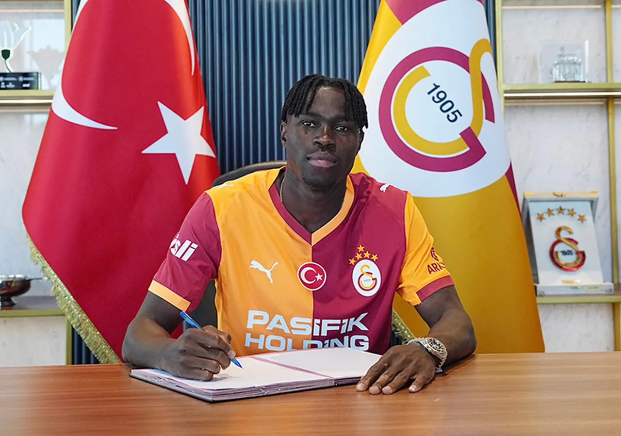 Singo, yaklaşık 31 milyon avro bedelle bir Türk takımının yaptığı en pahalı ikinci transfer oldu.