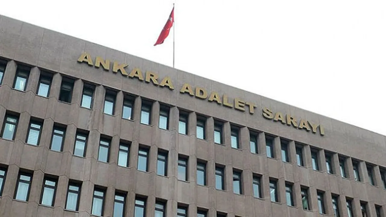 Savcıların şifresi ile UYAP'tan FETÖ dosyalarını kapattı! Davada karar çıktı, aldığı ceza ağır oldu