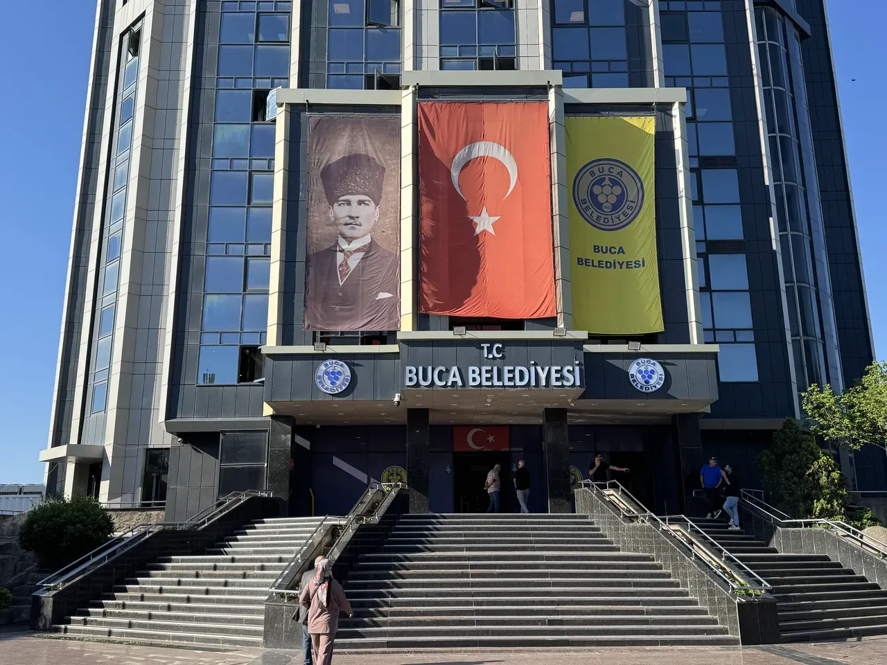 Buca Belediyesi soruşturmasında 3 tutuklama: Aralarında Başkan Görkem Duman da var