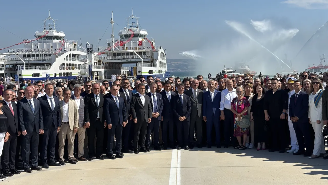 Dev projede çalışmalar sürüyor! İstanbul-Çanakkale arası 2 saate düşecek