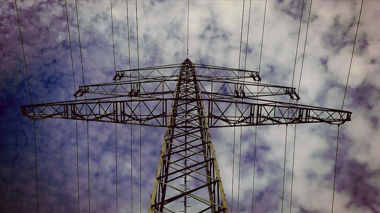 Elektrik dağıtım sektörü yangın alarmında: Sıcaklar enerji talebini artırdı, tehlike çoğaldı