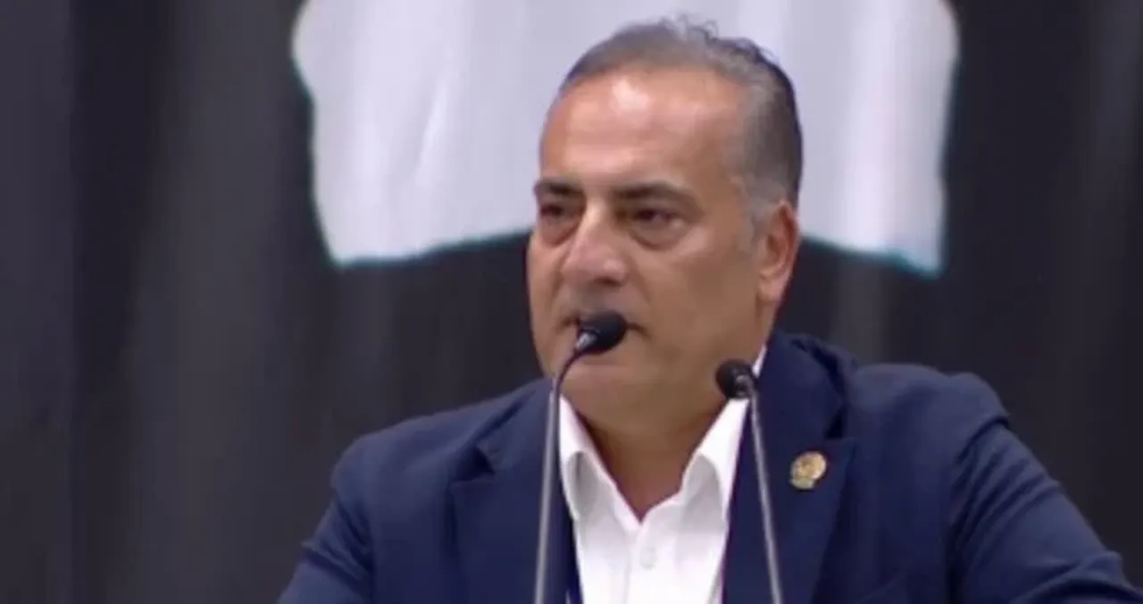 Fenerbahçe Yöneticisi Orhan Demirel
