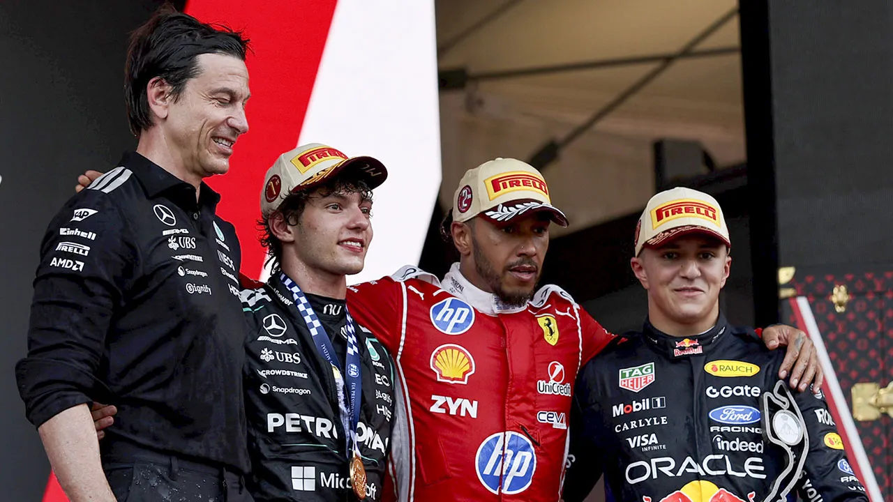 Formula 1'de Antonelli'den tarihi zafer