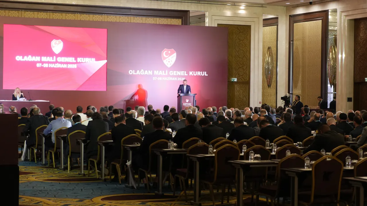 Hacıosmanoğlu’ndan tarihi müjde! FIFA temsilciliği İstanbul’a geliyor
