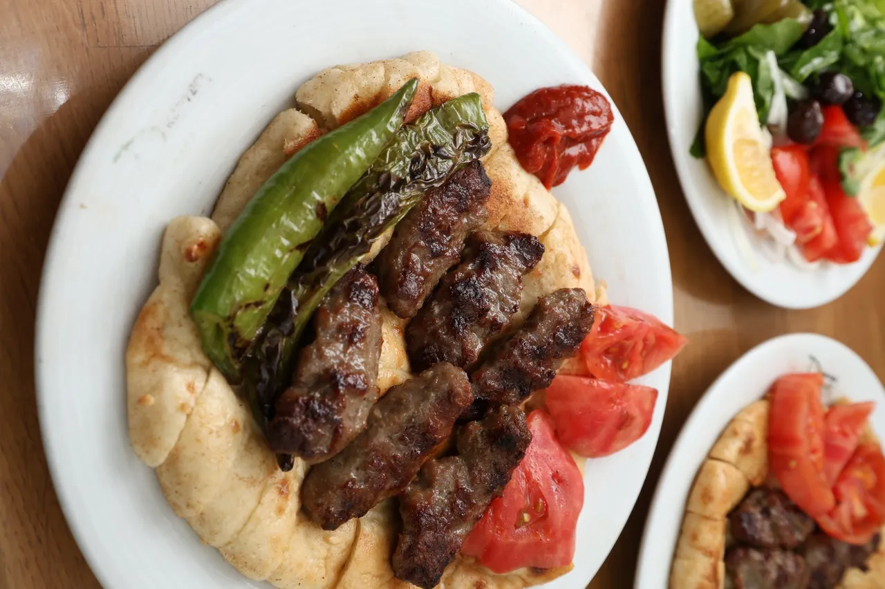 Manisa kebabı damgasını vurdu! Kültür Yolu Festivalinin yıldız lezzetine yoğun ilgi
