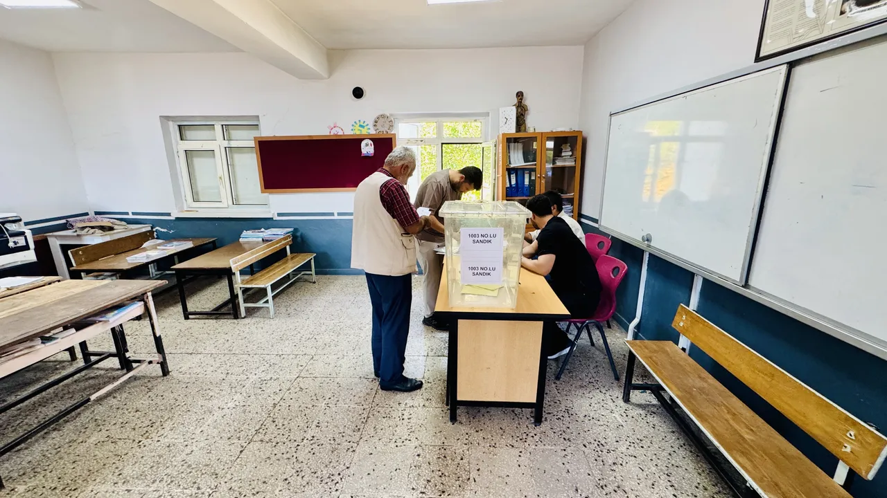 Narin Güran cinayeti sonrası ilk seçim! Tavşantepe’de oy verme başladı, Salim Güran’ın yerine tek aday var