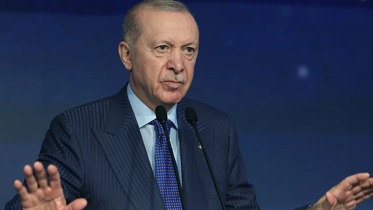 Seçim sonuçlarına Cumhurbaşkanı Erdoğan'dan ilk yorum geldi: Ezici üstünlükle kazandık