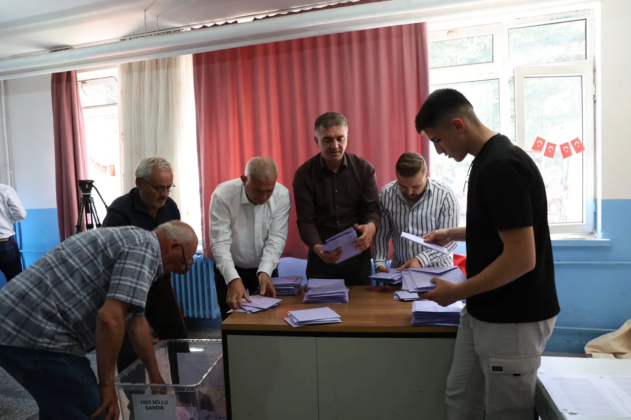 Cumhurbaşkanı Erdoğan'dan seçim sonrası ilk açıklama: Ezici üstünlükle kazandık