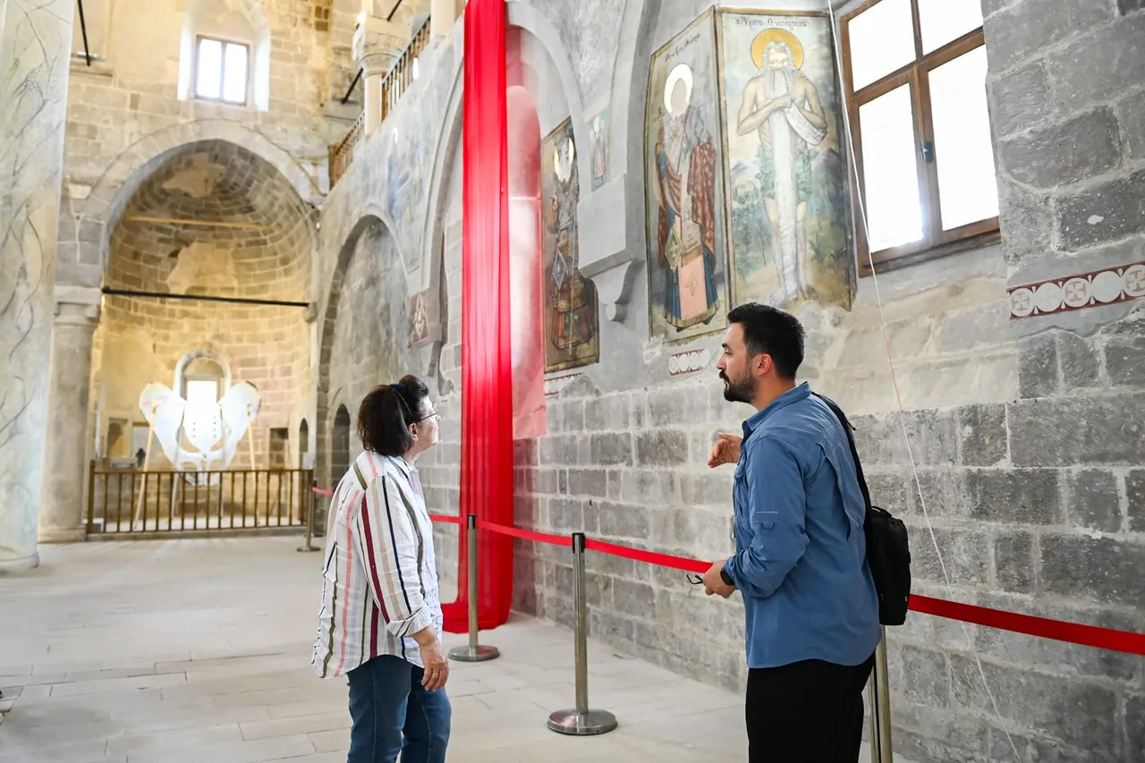 Yunan Kültür Bakan'ı Türkiye'de! Mendoni Kapadokya'nın hazinelerini gezdi