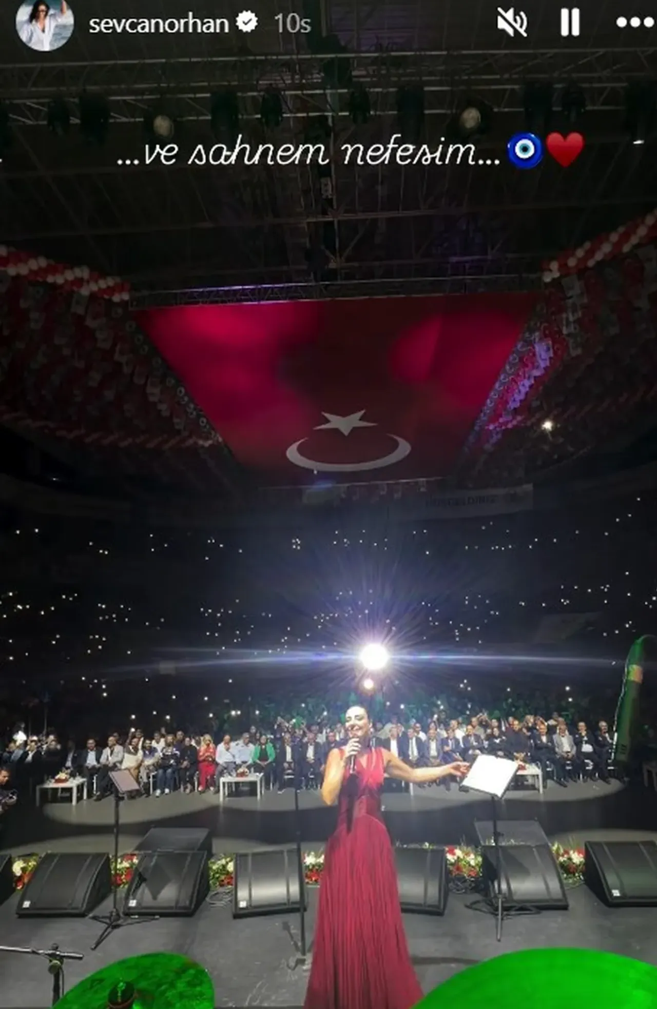 Belediye başkanı nişanlısı tutuklanmıştı! Sevcan Orhandan dikkat çeken konser paylaşımı