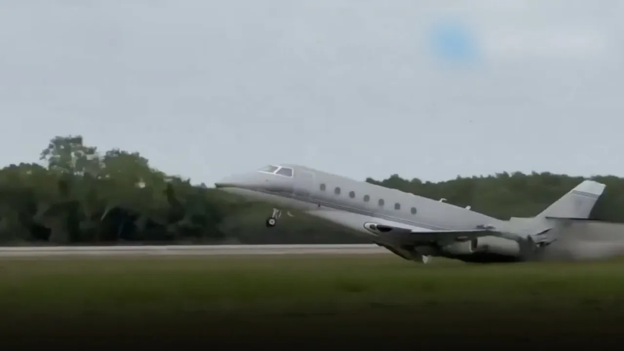 Dominik Cumhuriyeti'nde jet faciası! İniş sırasında yere çakıldı, can kayıpları var