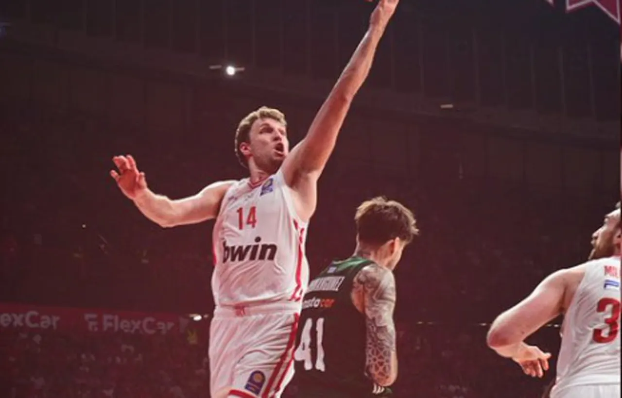 Olympiakos şampiyonluğa yaklaştı! Panathinaikos'ta Ergin Ataman diskalifiye edildi