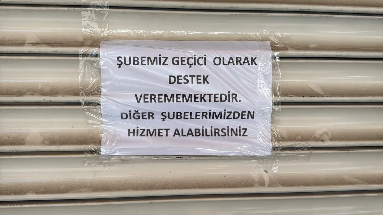 Rahmi Koç'un sözlerinin ardından... Bu kez de banka şubesine silahlı saldırı