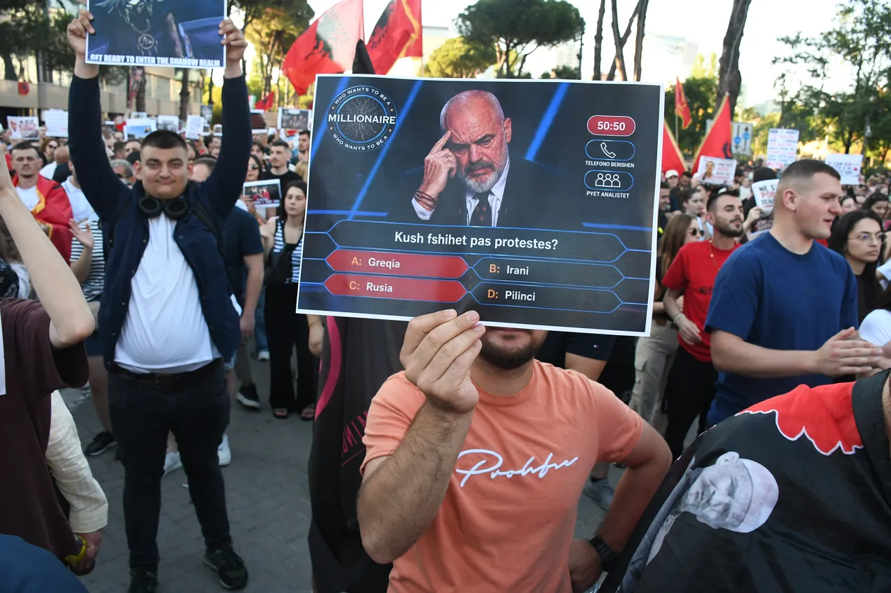 Yeni Epstein Adası’na izin yok! Arnavut halkının direnişi meyvesini veriyor