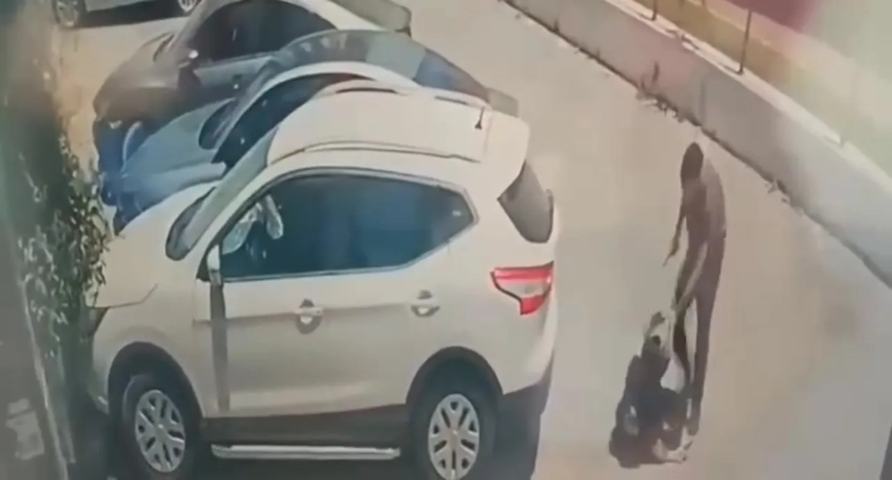 Adana'da dehşet! Genç kadını sokak ortasında bıçakladı