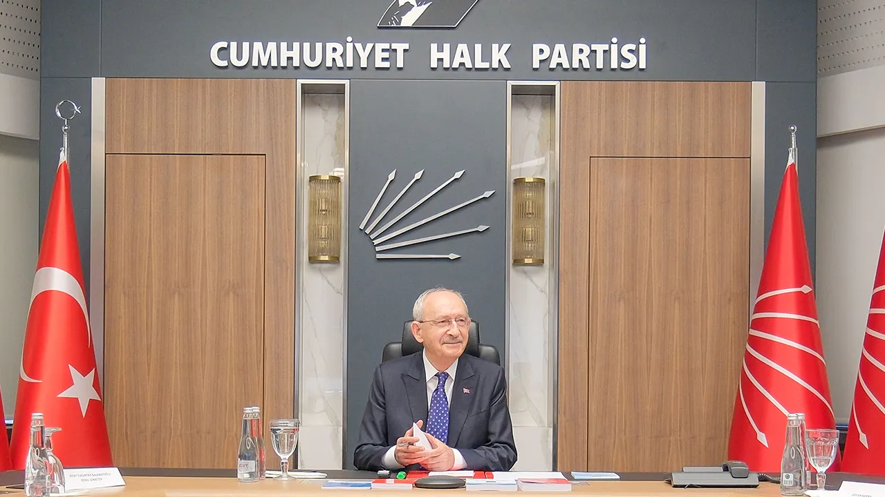 CHP'de ipler TBMM'de kopacak: Adım adım bölünme