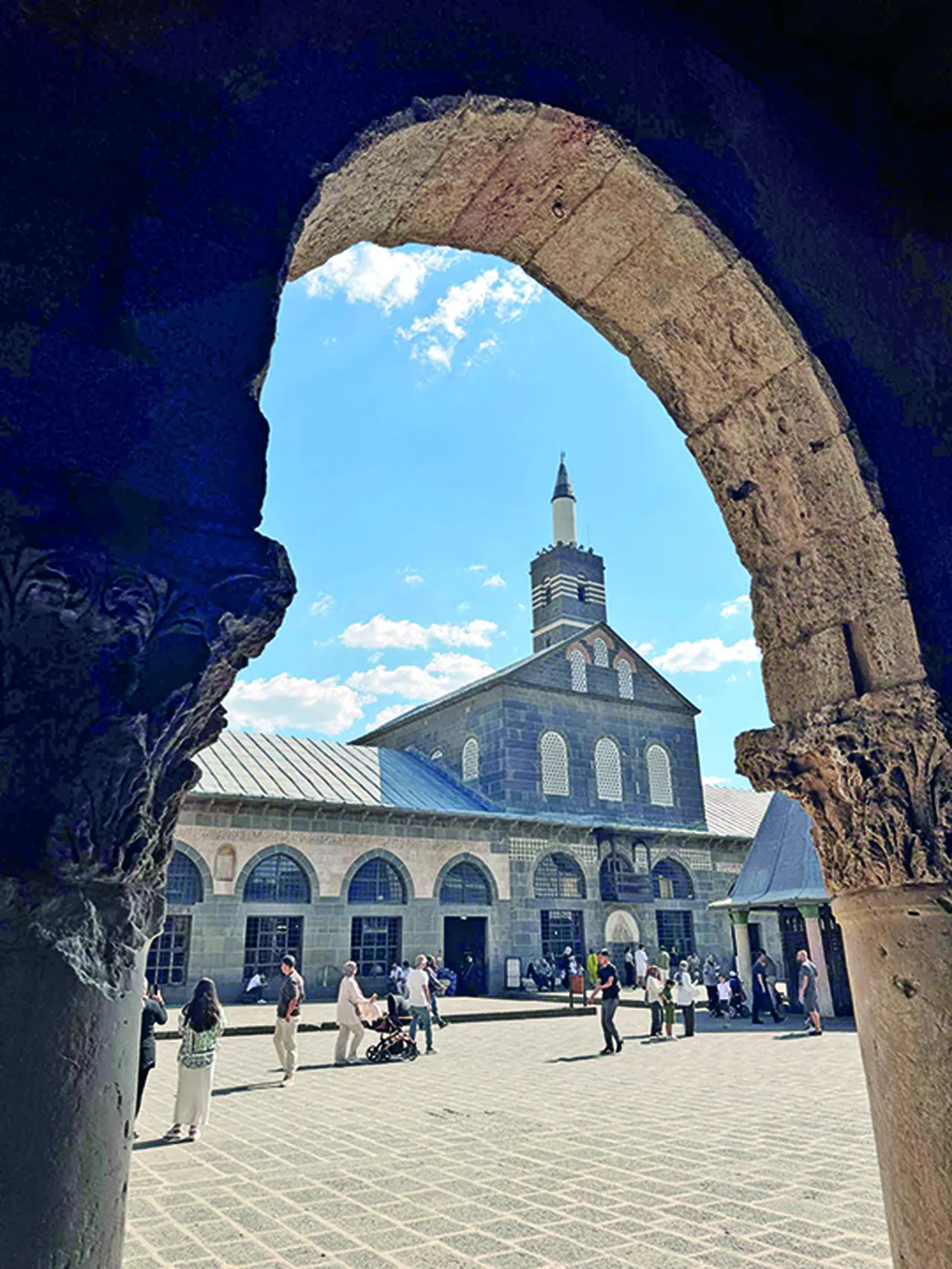 Diyarbakır'da umutlu bekleyiş! Sur'da herkes tek bir arzuda birleşiyor