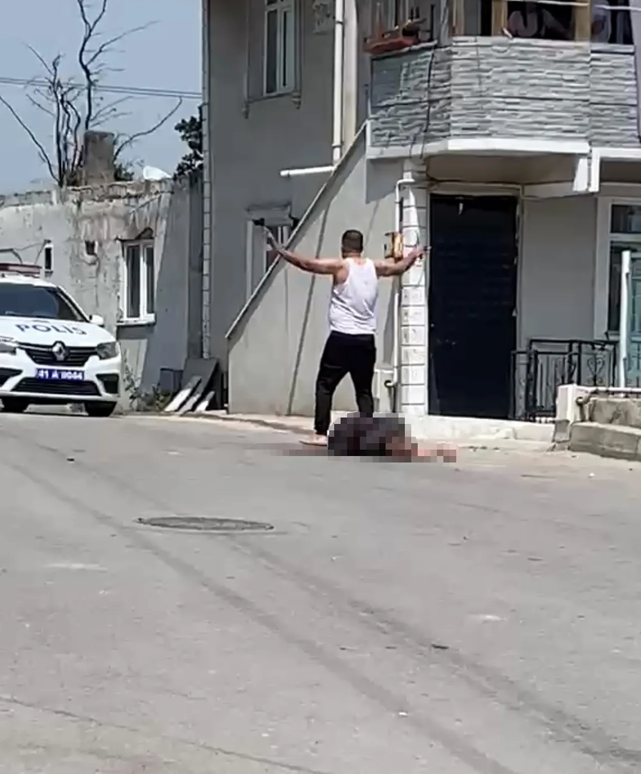 Kocaeli'de eşini sokak ortasında öldüren katil zanlısının ifadesi kan dondurdu: 5 yaşındaki çocuğumu gördüğüm için durdum