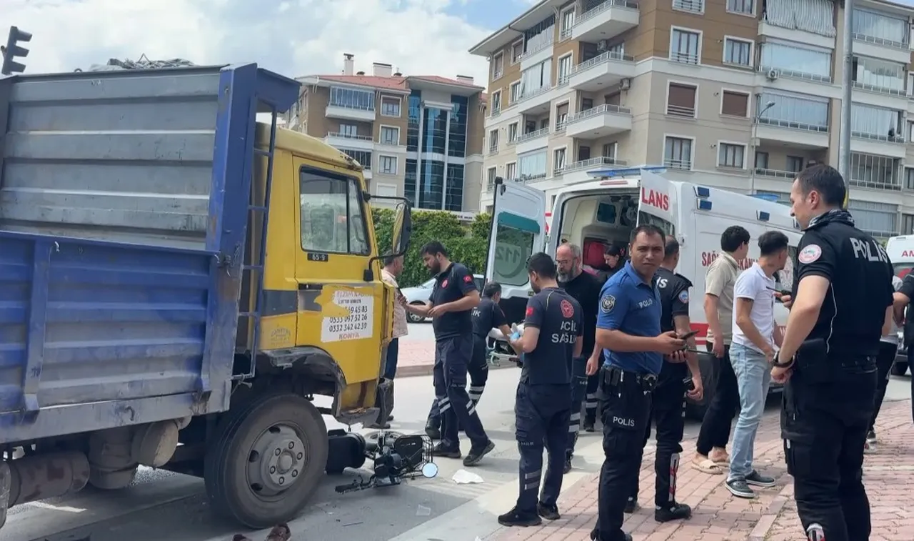 Konya’da kamyonet elektrikli bisiklete çarptı: 3’ü çocuk 4 yaralı