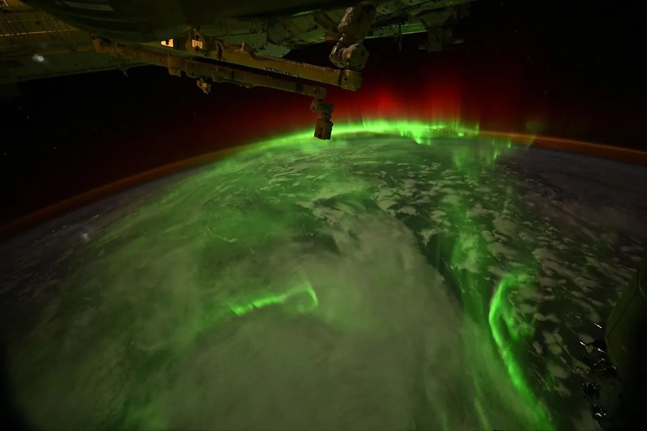Mest eden görüntüler! NASA astronotu kuzey ışıklarını uzaydan görüntüledi