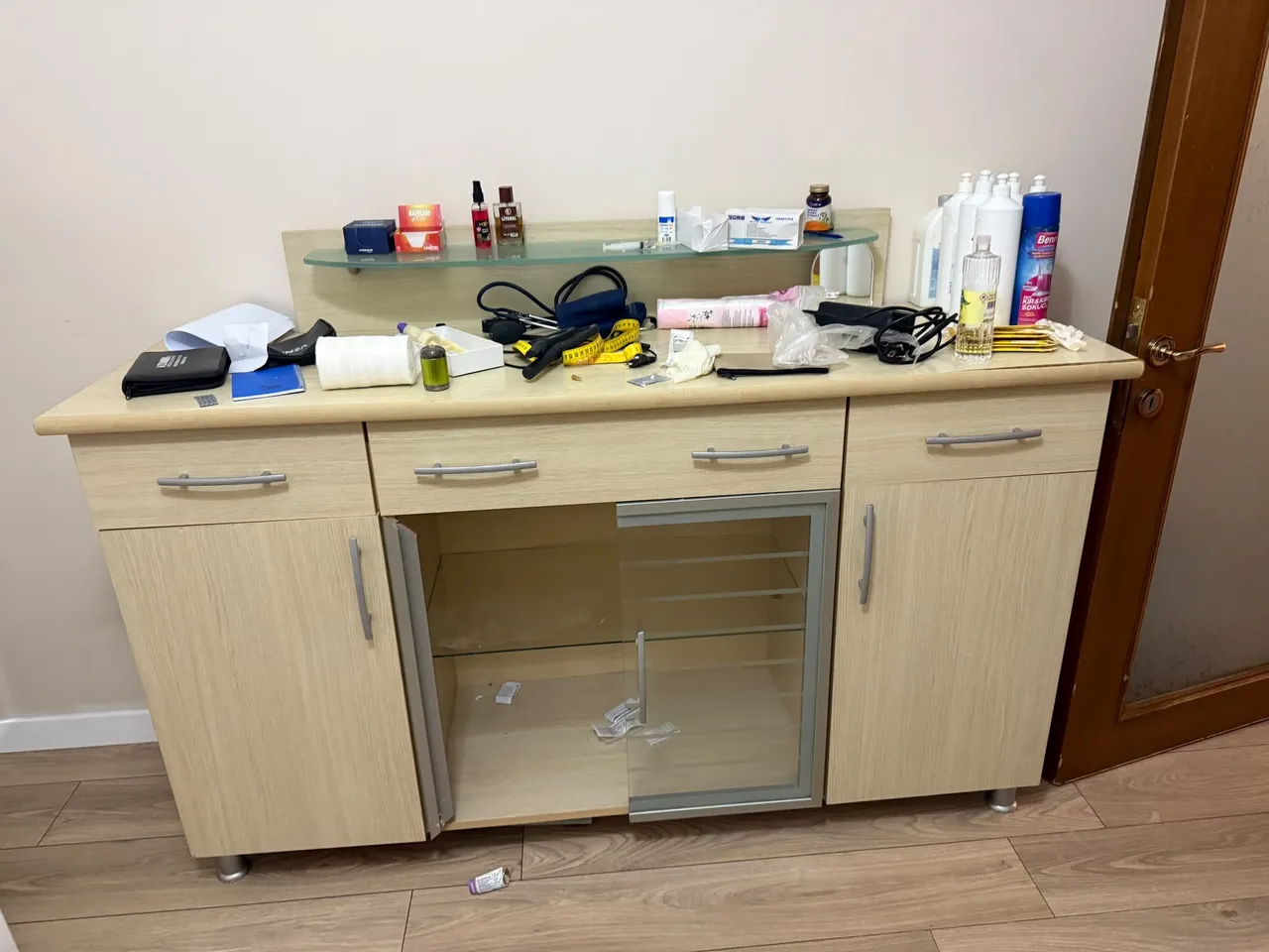 'Sahte doktor' kıskıvrak yakalandı! Evinden çıkanlar herkesi şaşırttı