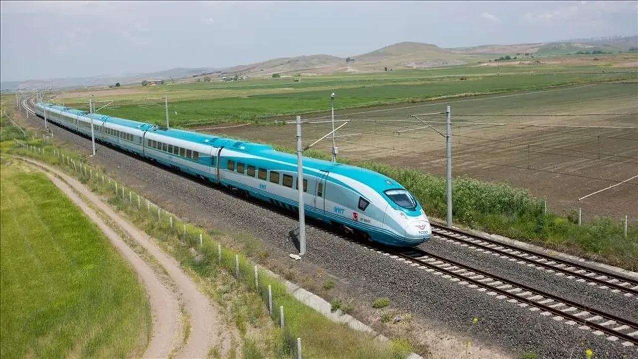 350 bin nüfuslu kent için müjde! Bir ile daha hızlı tren geliyor! Cumhurbaşkanı 2027 için talimatı verdi