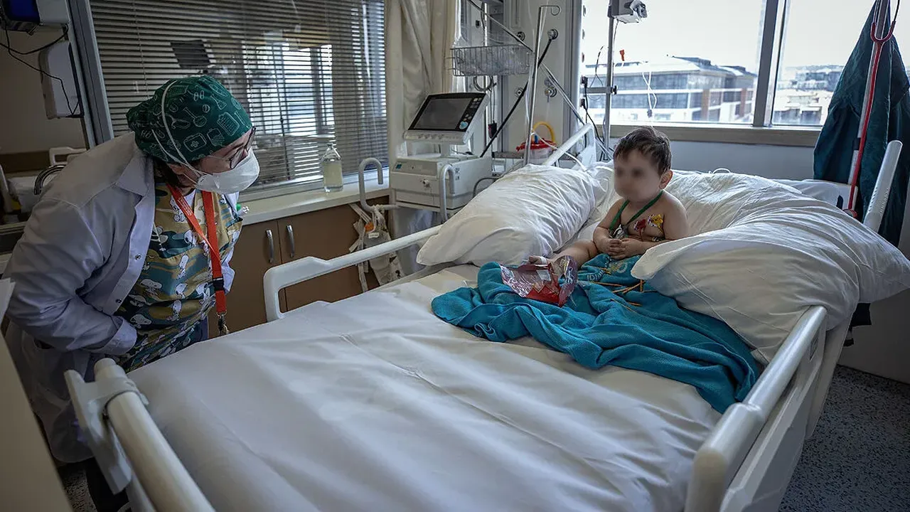 5 yıl sonra çocuklara bakacak doktor kalmayabilir: Çocuk yoğun bakımda alarm!