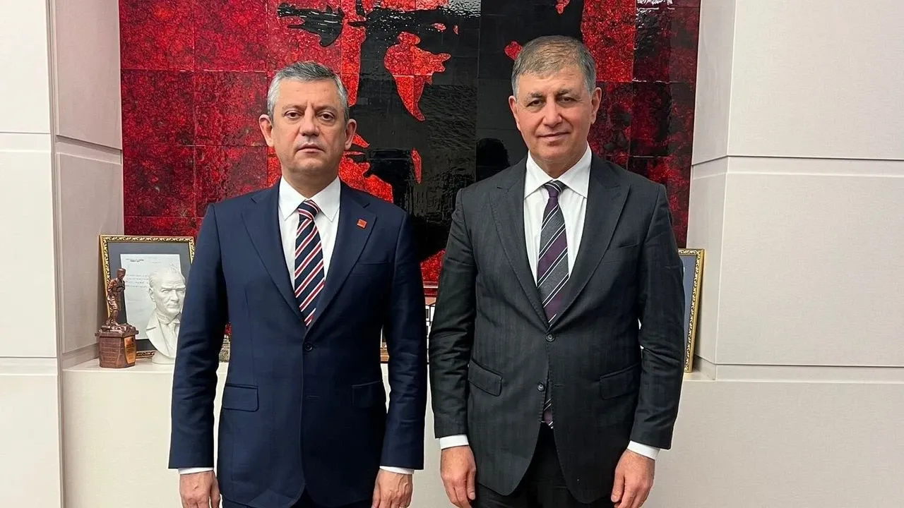 İzmir AK Parti'ye mi geçiyor? Cemil Tugay için bomba iddia: Yoğun çaba içinde
