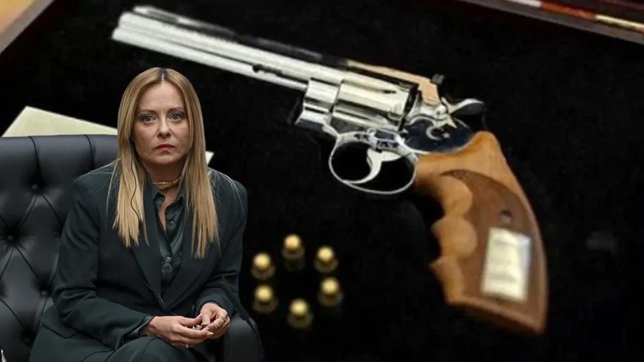 Ankara’da dünya liderlerini şaşırtan sürpriz: Cumhurbaşkanı Erdoğan’ın hediyesi sonrası Kanada Başbakanı'ndan dikkat çeken gönderme