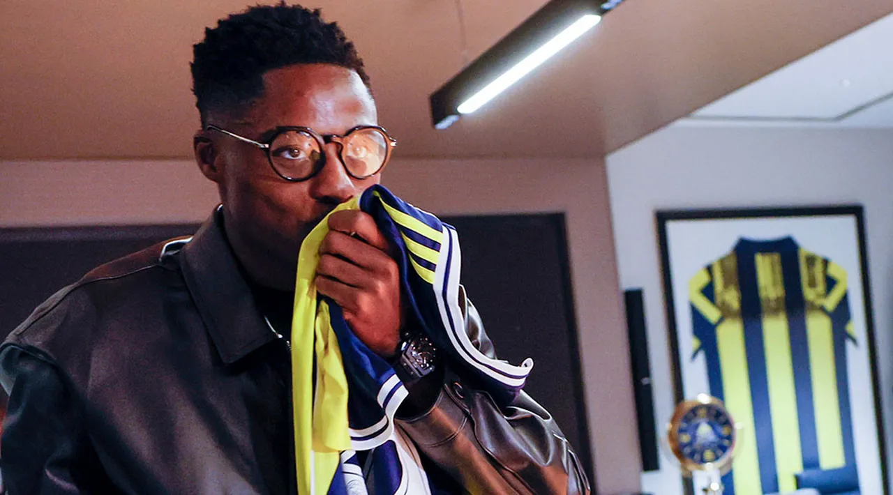 Fenerbahçe, 2025-2026 sezonunun devre arasında Anthony Musaba'yı kadrosuna kattı.