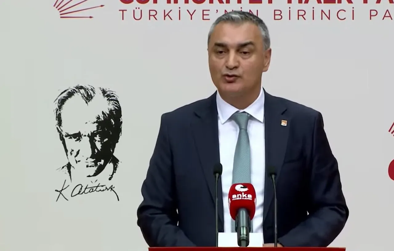 CHP Genel Merkezi düğmeye bastı! 15 il başkanı değişti, 7 teşkilat feshedildi