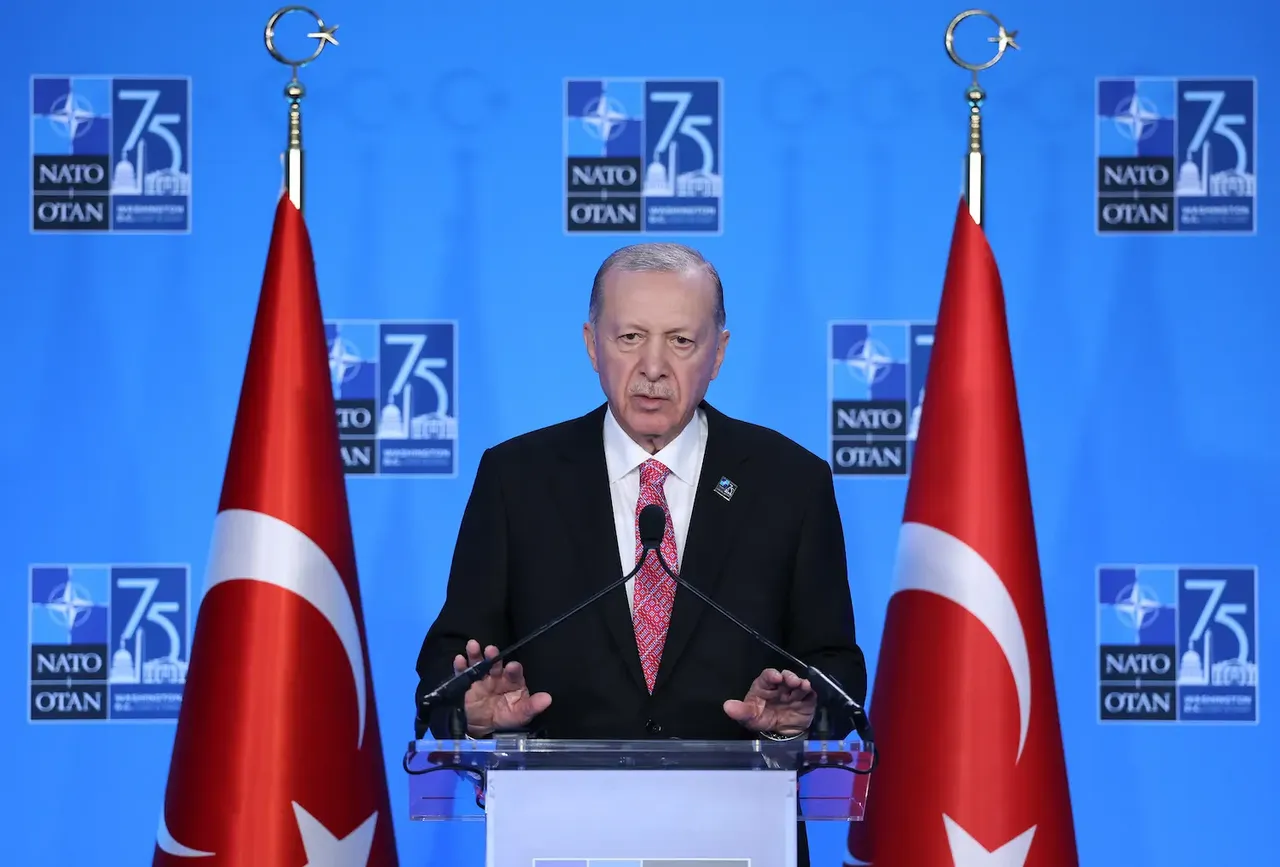 Erdoğan'ın 'yanlışa düşmesin' uyarısı sonrası Miçotakis Yunan basınını uyardı: F-35 konusuna karışamayız