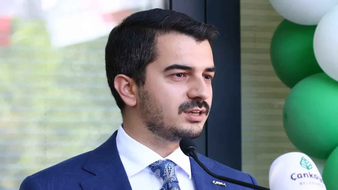 Çankaya Belediye Başkanı Hüseyin Can Güner gözaltına alındı!