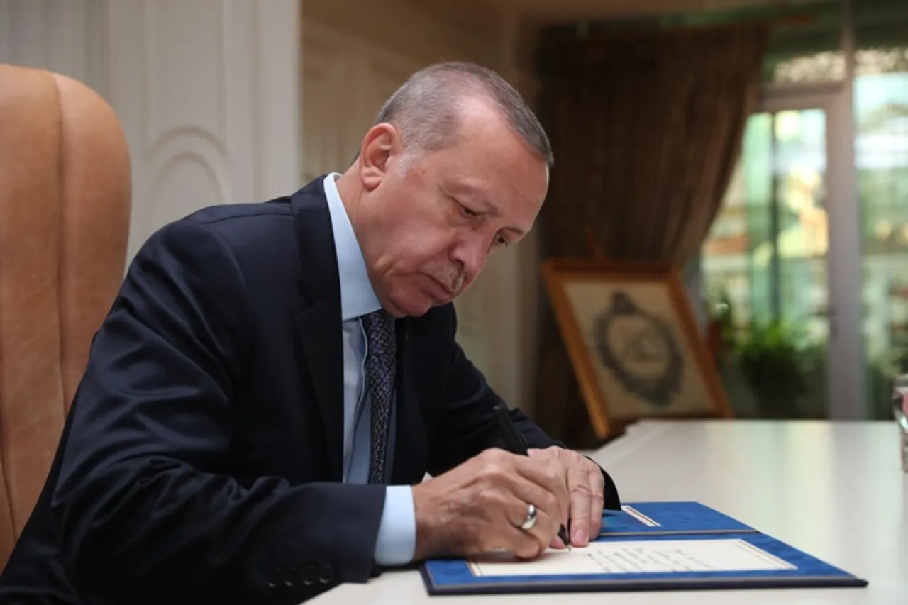 Cumhurbaşkanı Erdoğan imzaladı! O isim büyükelçi oldu