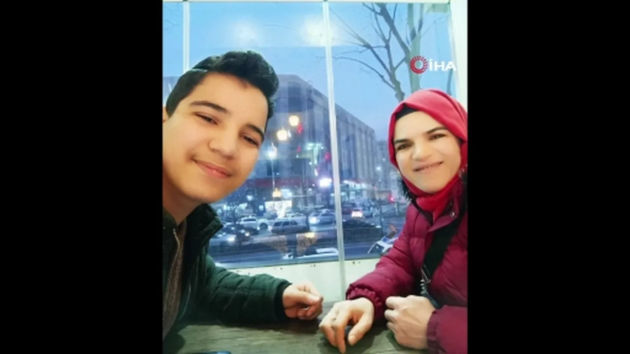 Kurşunlardan kanepenin arkasına saklanarak kurtuldu! İstanbul'da aile faciası